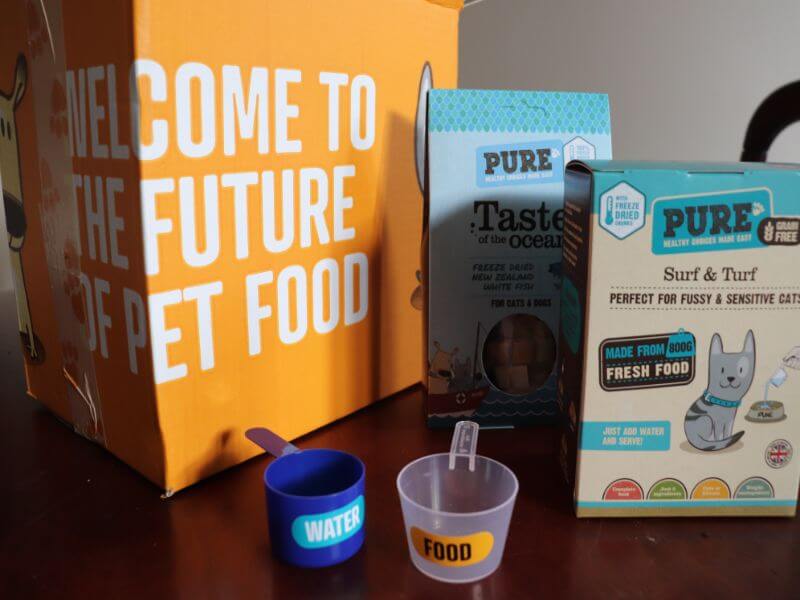 Pure Pet Food Surf and Turf Cat Food & Taste of the Ocean Pet Treats | Review