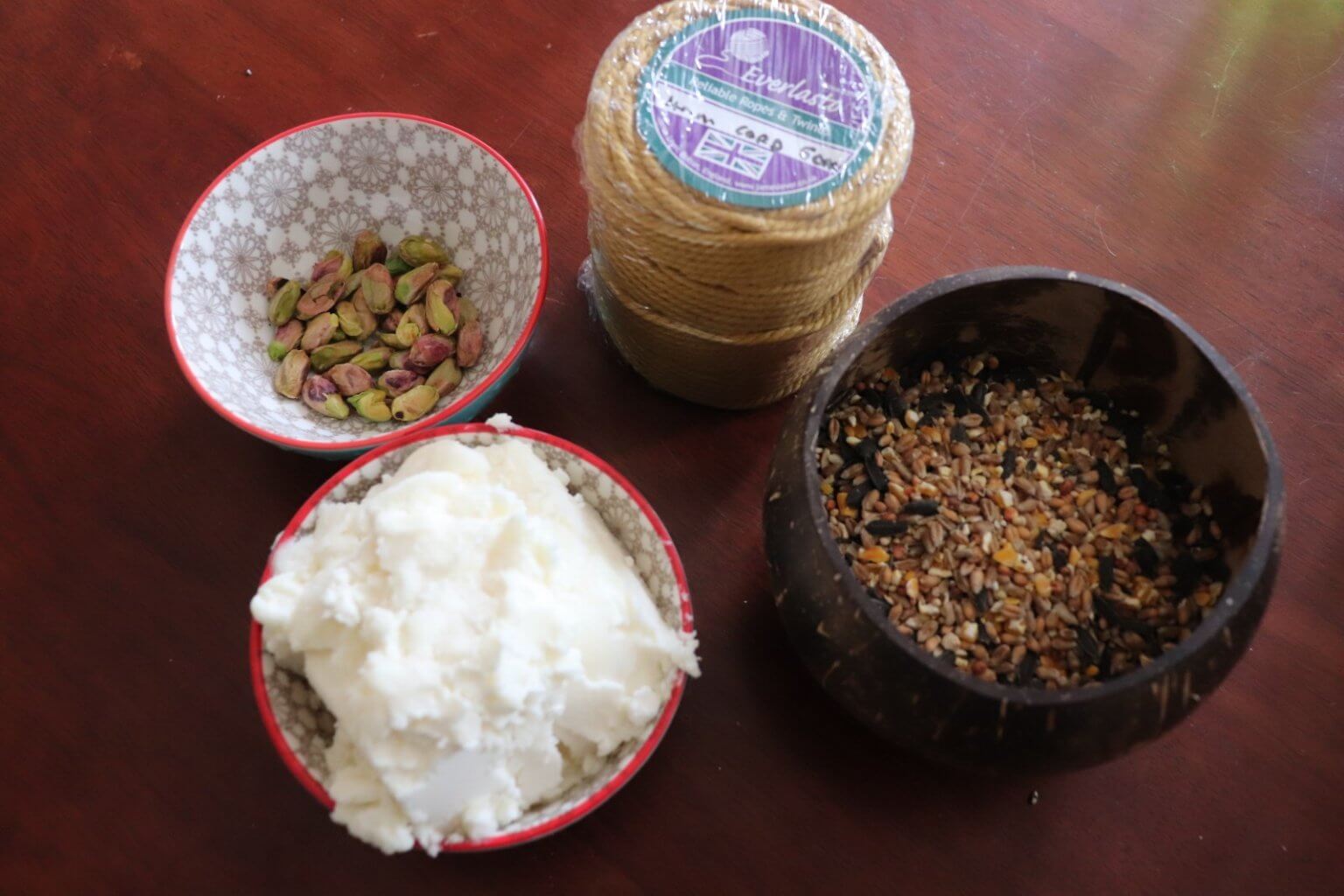 Lard Bird Feed Balls Craft ⋆ Jupiter & Dann