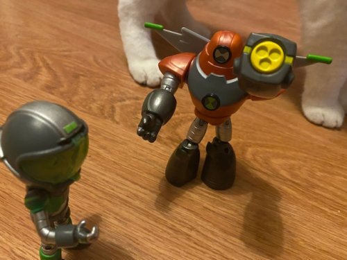 ben 10 toy robot