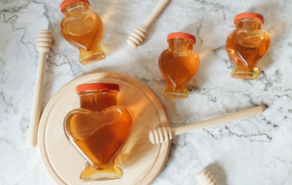 What is CBD Honey and the benefits of CBD Raw Honey?