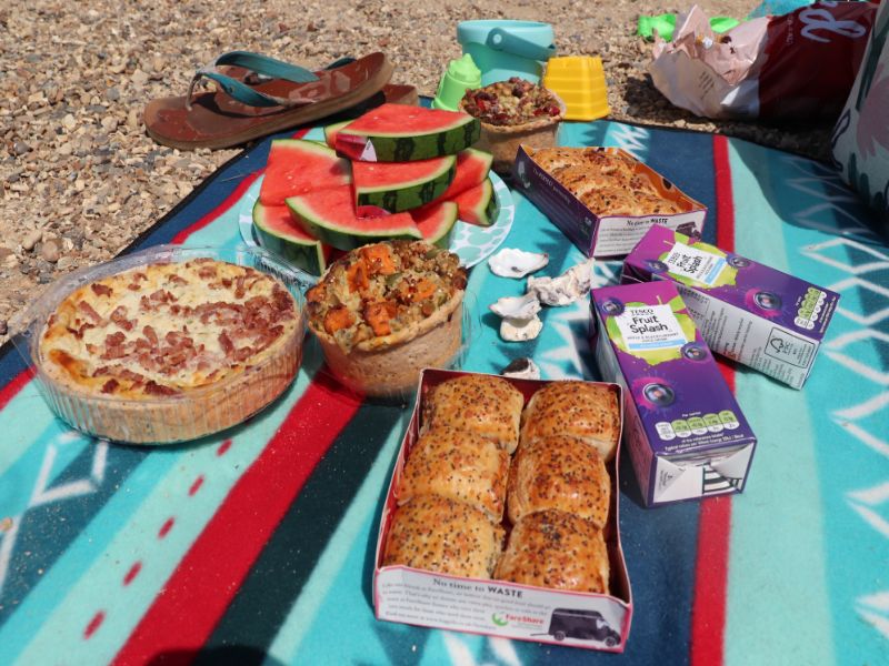 An Easy Beach Picnic with Higgidy Savory Food ⋆ Jupiter & Dann