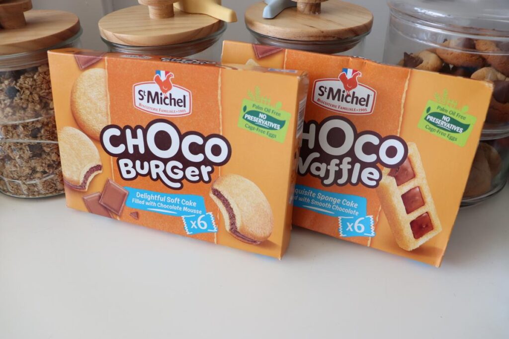 Trying St Michel Choco Burger & Choco Waffle Snacks