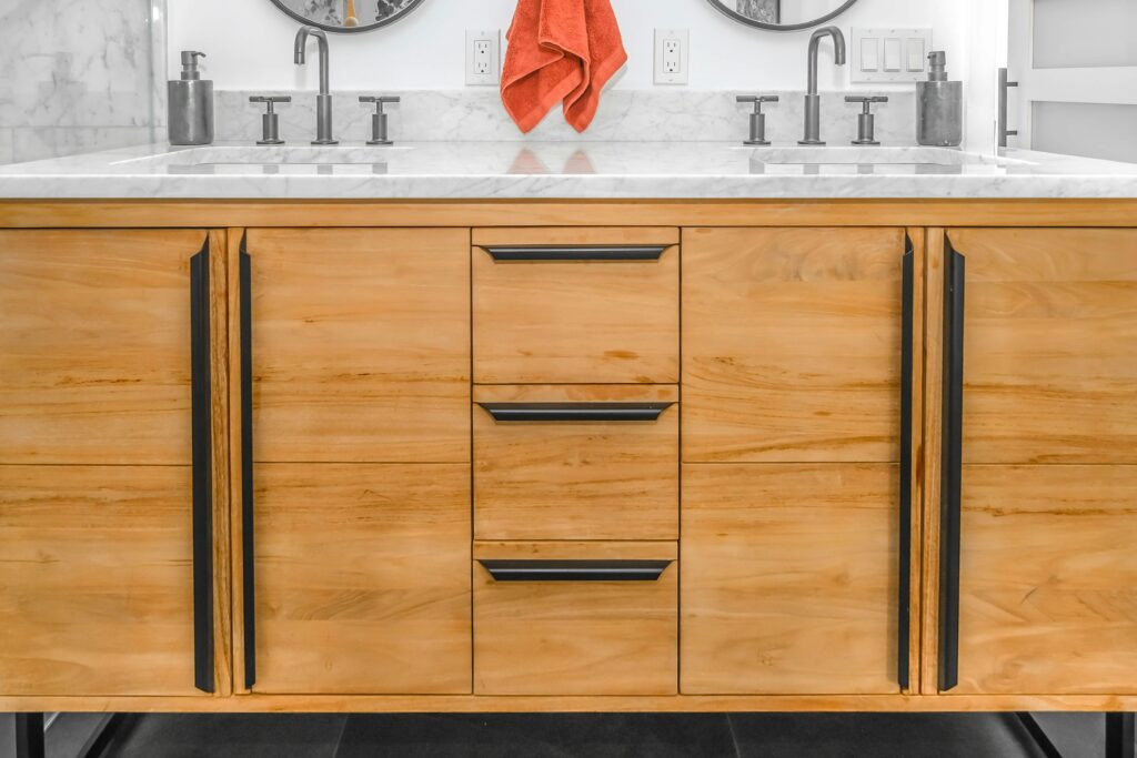 Improving Organization: How Bathroom Cabinets Help Maintain Order