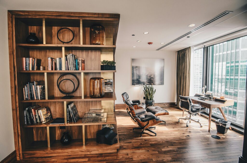 5 Benefits of Having a Home Office That’s Separate from the Main House