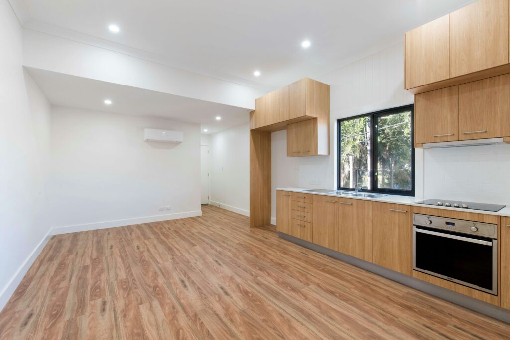 Types of Oak Vinyl Flooring Designs to Consider for your Home Renovation in 2025: 6 Stylish Options for Every Space