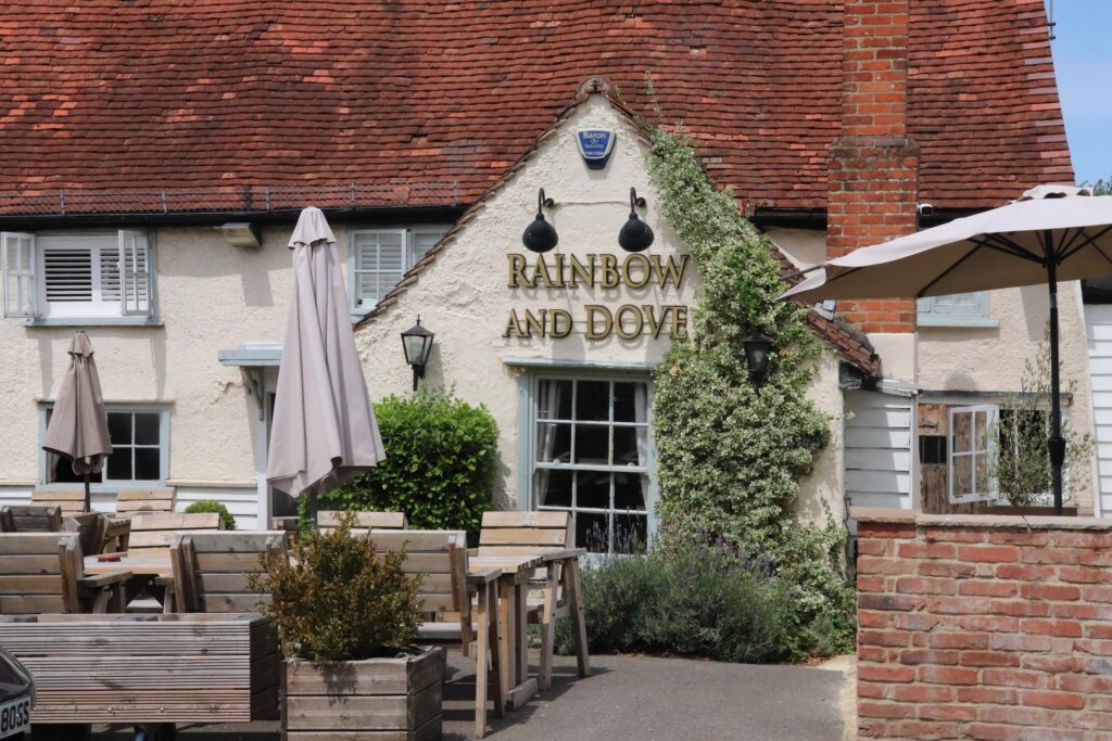 Lunch at Rainbow and Dove Pub