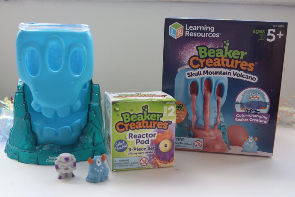 Beaker Creatures Skull Mountain Volcano - Mystery Monsters