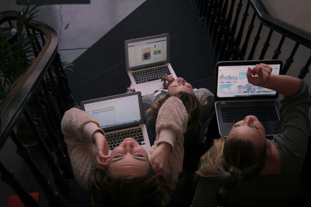 The Family Guide to Online Stranger Safety