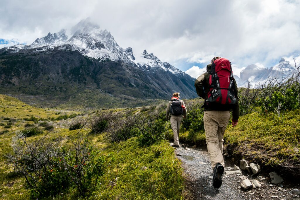Treading Lightly: Guided Wilderness Hikes and Canyoning in the Blue Mountains