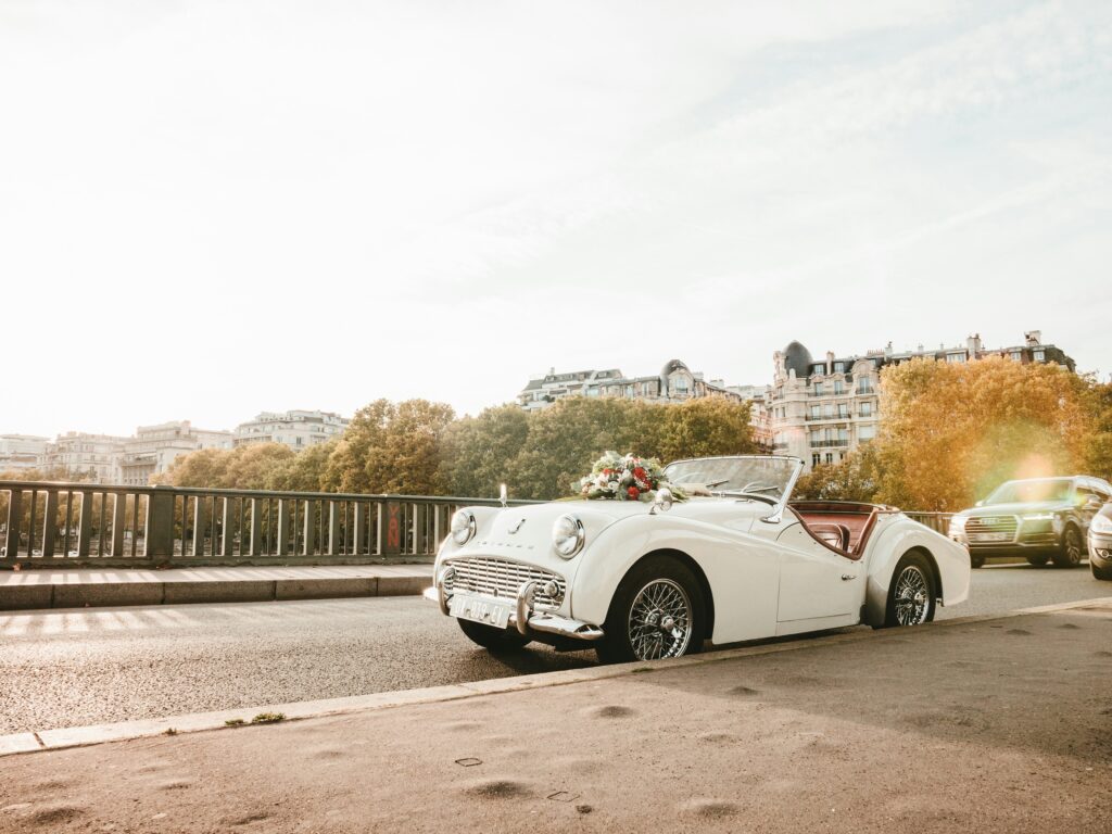 Why Classic Car Rentals Work Best For Traditional Weddings