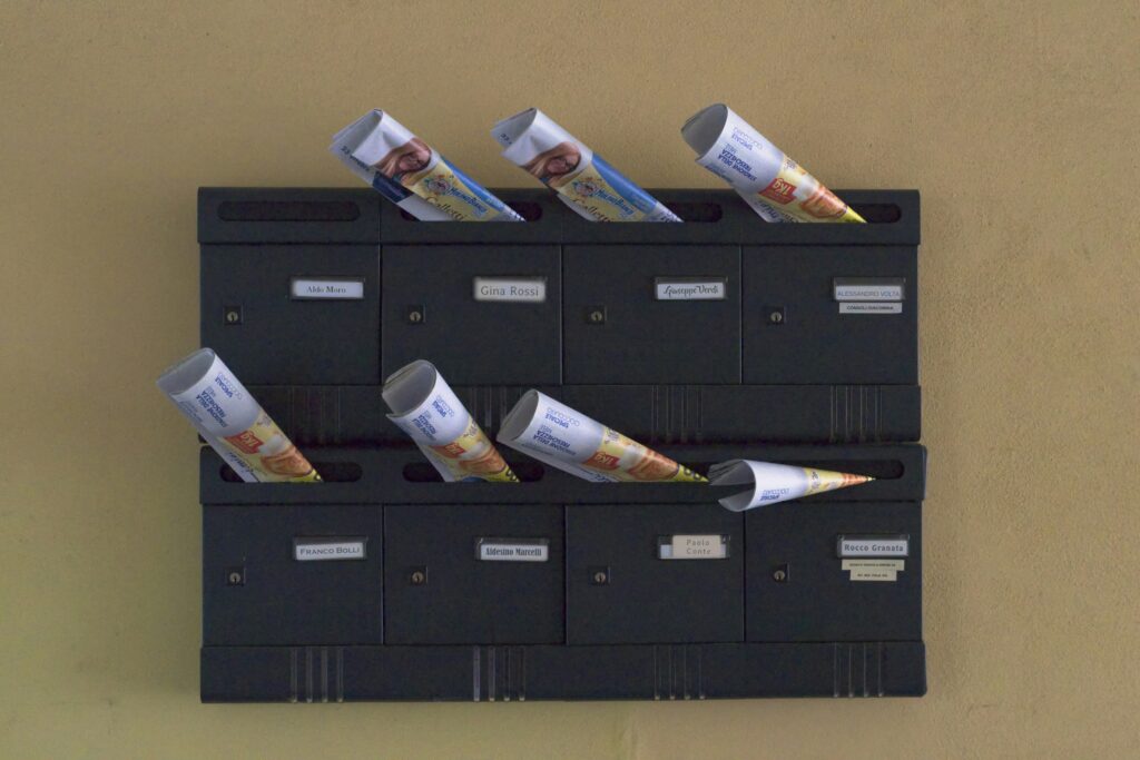 How You Turn Flyer Distribution Into Real Leads