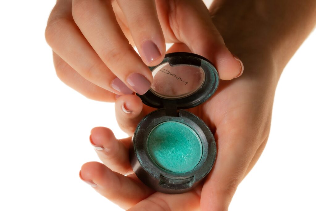 6 Blending Tricks For Smooth Cream Eyeshadow Application
