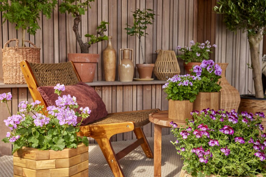 How to Choose the Right Colour Garden Room