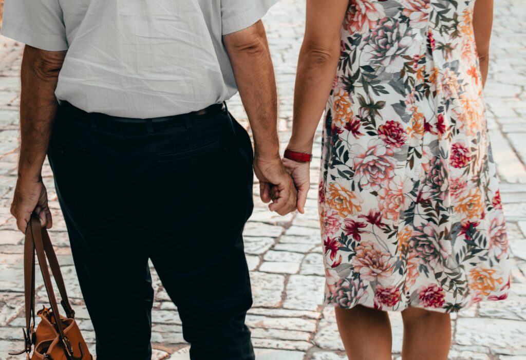How to Say “I Love You” Without Saying “I Love You”? Words & Actions