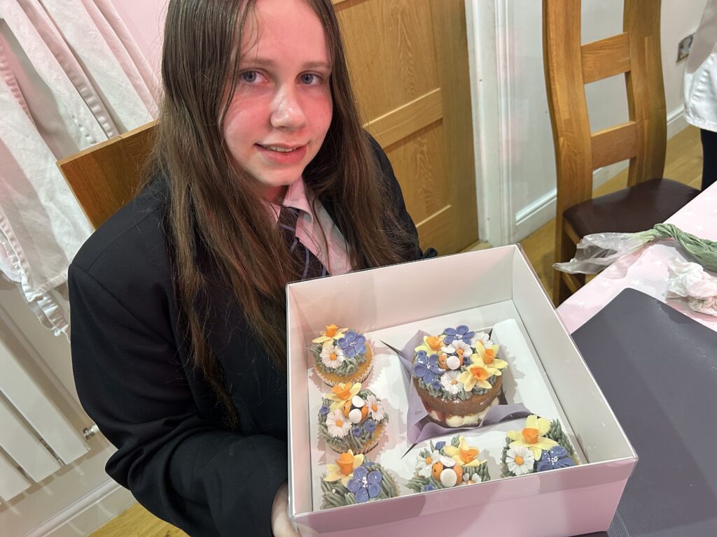 Spring Bento Box Cupcake Class with Sweet Designs by Jennie
