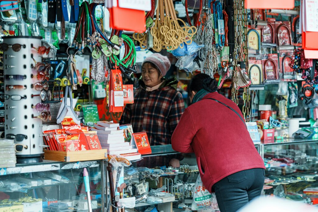 5 Low-Cost Ways to Find First Customers