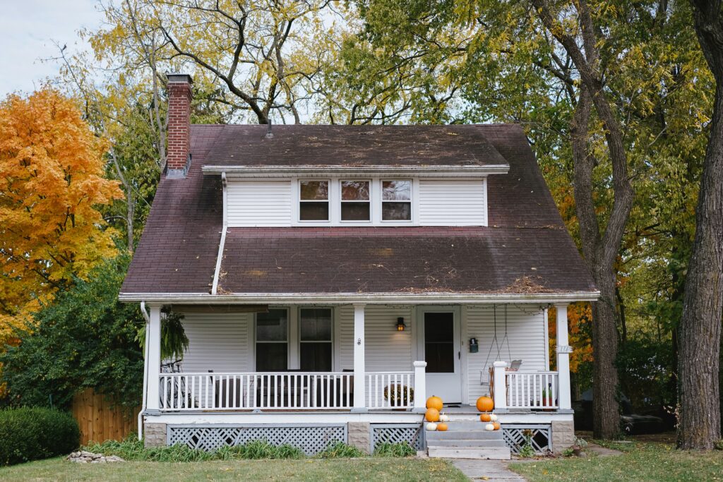 What to Do With an Inherited Property: Sell, Live in It or Rent It Out?