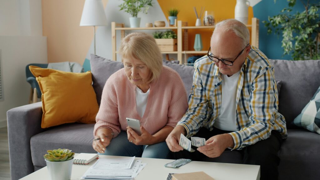 Best ways to manage a family budget in 2026