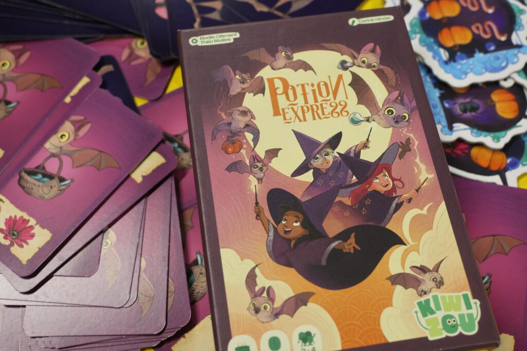 Potion Express - Flipping cards and sleeping bats