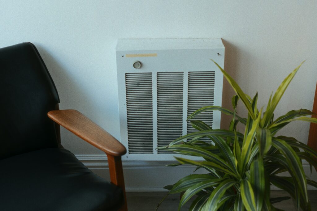 Air Movers vs. Dehumidifiers: Which Is Better for Water Damage?